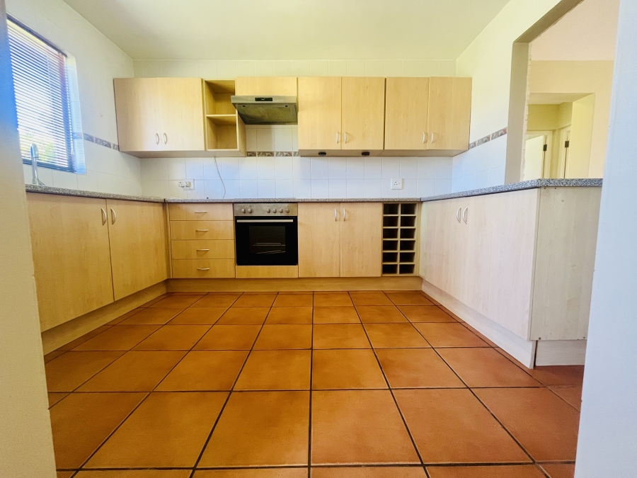 2 Bedroom Property for Sale in Sandbaai Western Cape